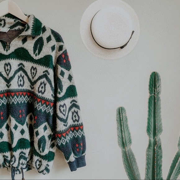 Vintage Tops - Vintage bohemian multi color pullover